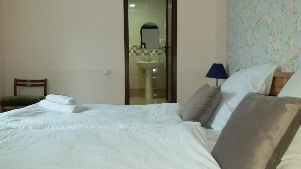 Гостевой дом Guest House Sandro Степанцминда