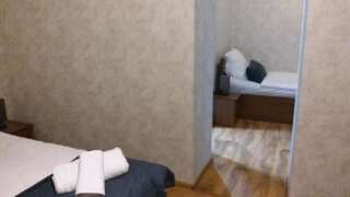 Гостевой дом Guest House Sandro Степанцминда Трехместный номер с собственной ванной комнатой-11