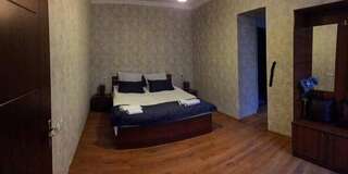 Гостевой дом Guest House Sandro Степанцминда Трехместный номер с собственной ванной комнатой-12