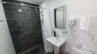 Гостевой дом Guest House Sandro Степанцминда Люкс с видом на горы-5