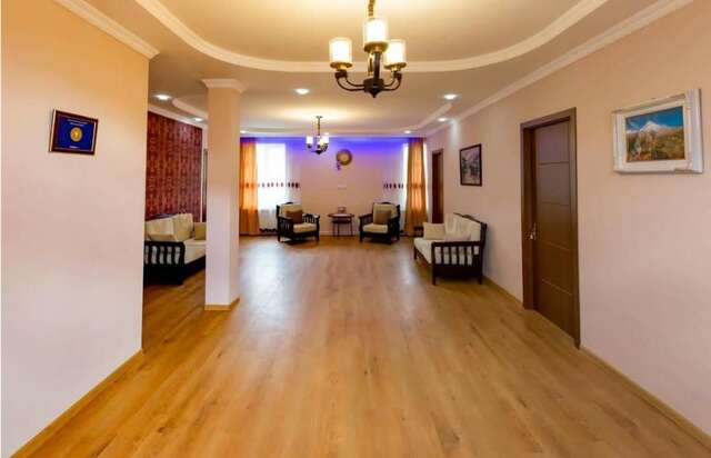 Гостевой дом Guest House Sandro Степанцминда-3